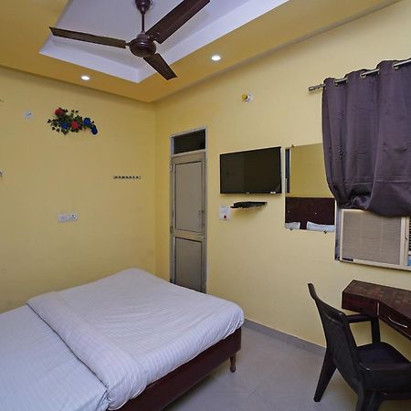 SPOT ON 39779 Hotel Rama Palace Moradabad Exterior foto