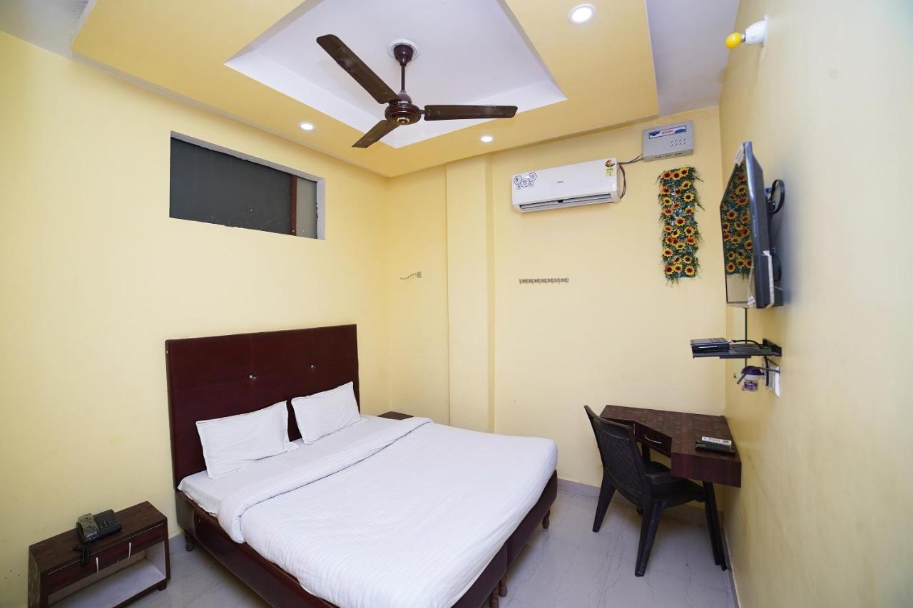 SPOT ON 39779 Hotel Rama Palace Moradabad Exterior foto